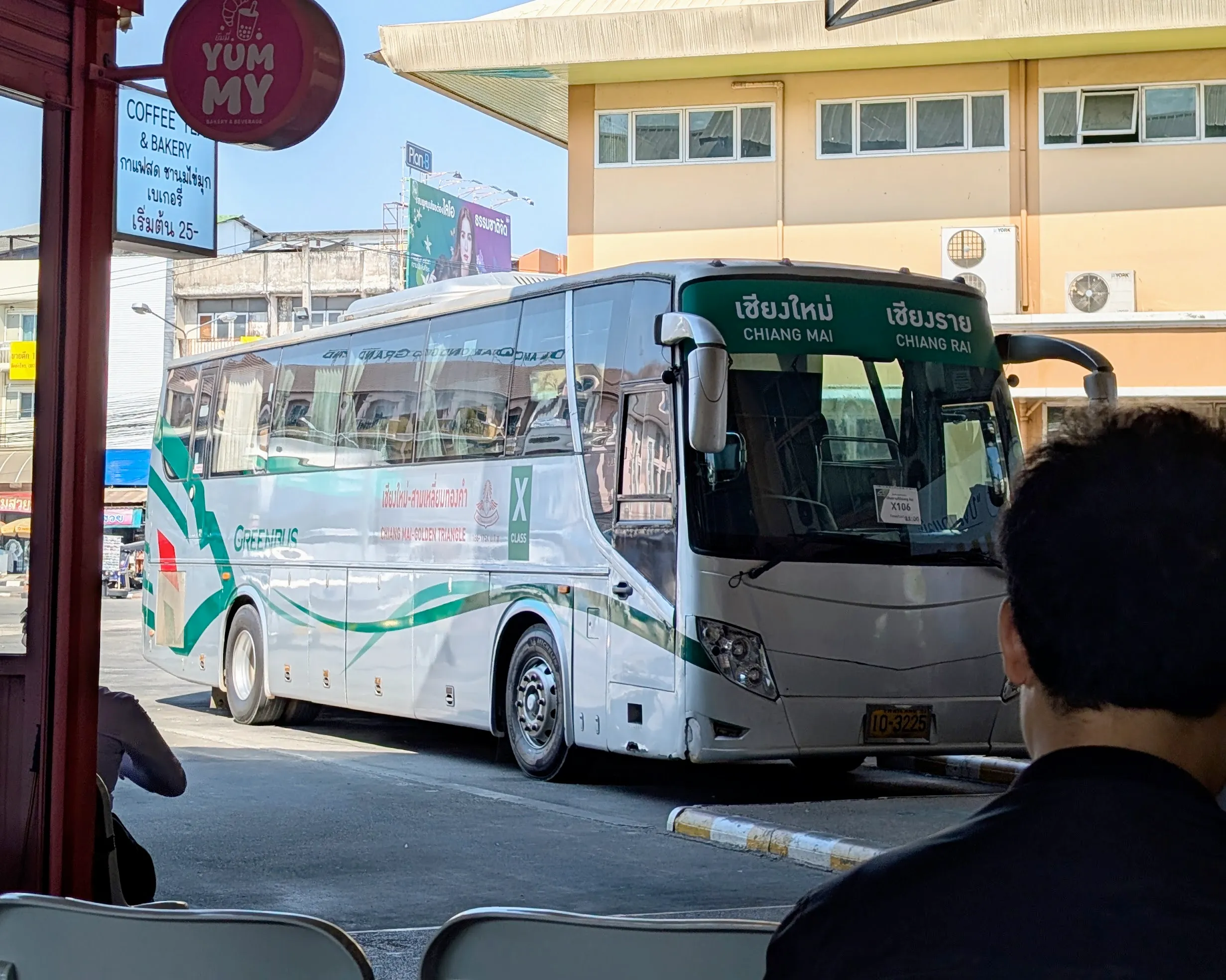 Bus to Chiang Rai